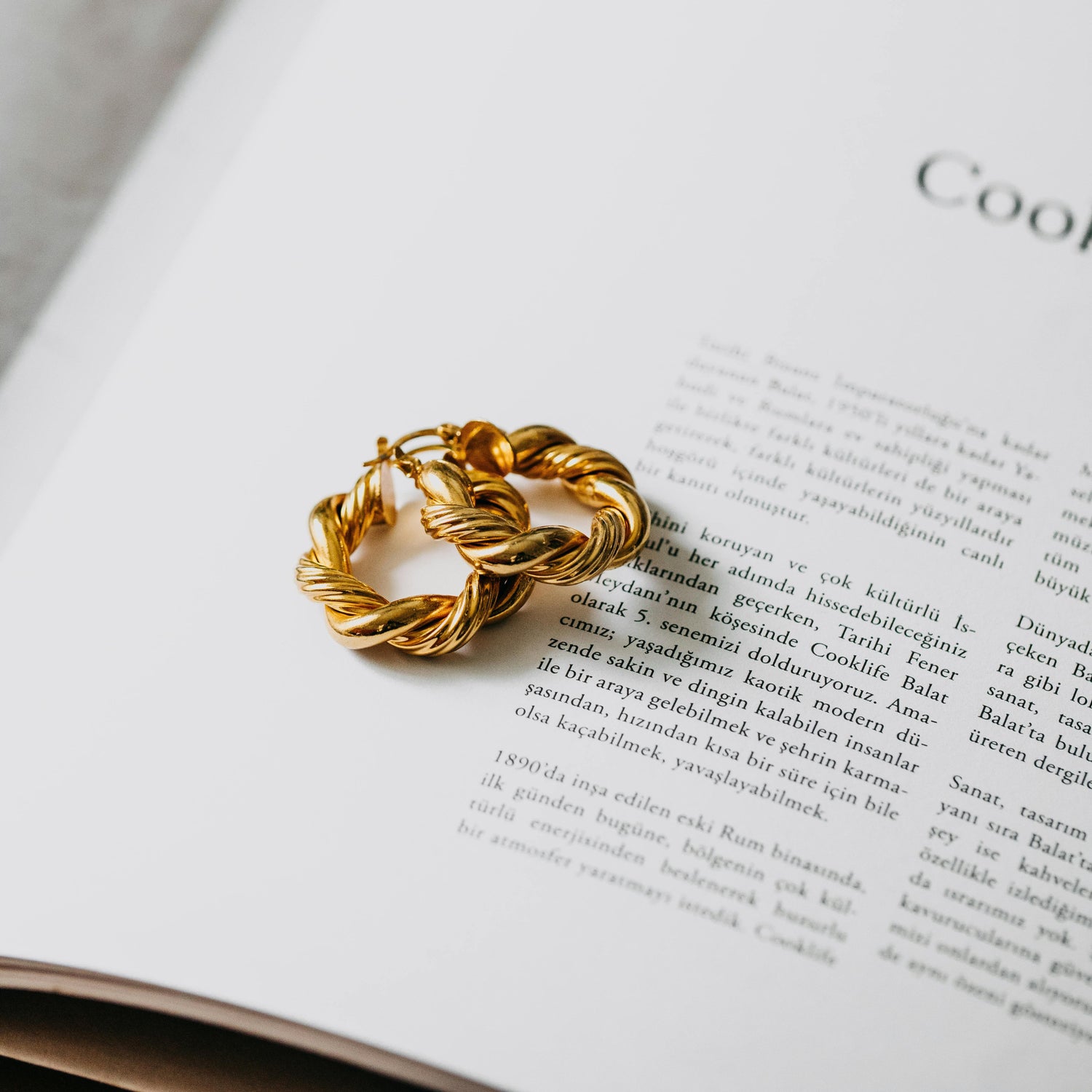 Collection de bijoux en acier inoxydable accessible